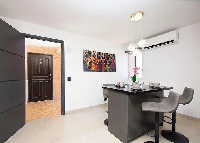 Apartment Vacay Walk To The Restaurants & Clubs Cabo San Lucas